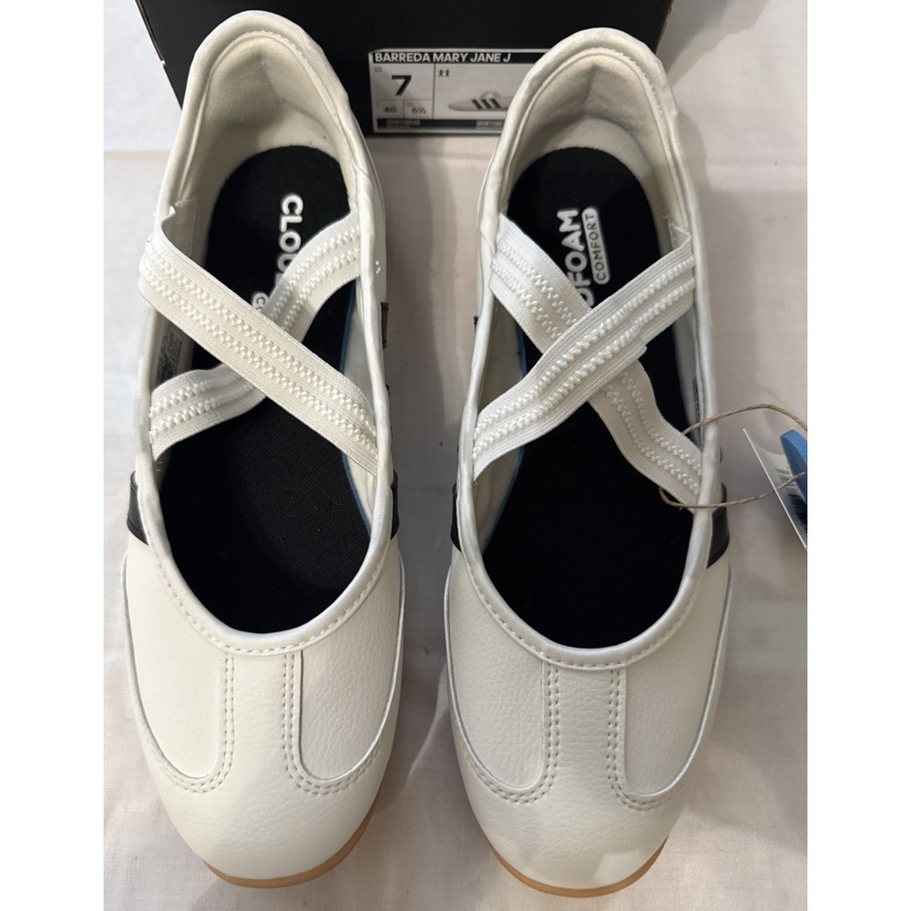 adidas BARREDA MARY JANE J Size 7 White w/ Black Stripes JP6736
